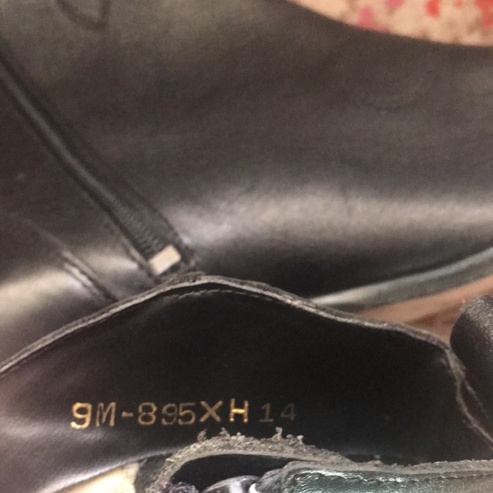 Vintage Leather Ankle Booties - Picture 8 of 12